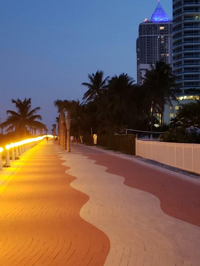 2 Bedroom 2 Bath Beachfront Condo On Miami Beach Millionaire Row Exterior photo